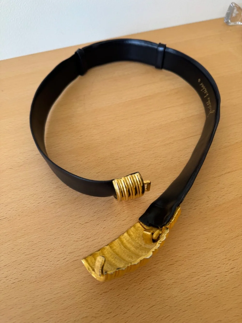 Vintage Judith Leiber Wide Black Leather Belt Ribbed Gold Tone Hinged Adjustable